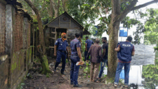 চাঁদপুরে পরিত্যক্ত ঘর থেকে গলিত লাশ উদ্ধার