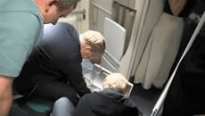 মাঝ-আকাশে অসুস্থ যাত্রীকে বাঁচালেন রাশিয়ার স্বাস্থ্যমন্ত্রী