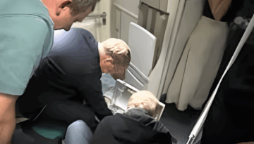 মাঝ-আকাশে অসুস্থ যাত্রীকে বাঁচালেন রাশিয়ার স্বাস্থ্যমন্ত্রী