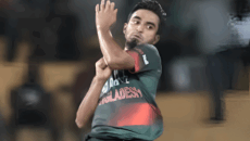 তানজিম সাকিবের প্রশংসায় ভারতীয় তারকা ক্রিকেটার