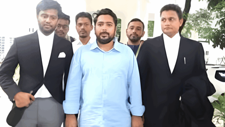 শেখ হাসিনার বিরুদ্ধে দ্বিতীয় দিনের সাক্ষ্য দিচ্ছেন নাহিদ ইসলাম