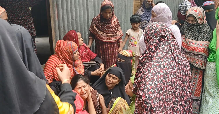 শিবচরে তালাবদ্ধ ঘরে নারীর গলাকাটা মরদেহ উদ্ধার