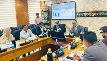 নভেম্বরে টিসিবির তালিকায় যোগ হবে আরও ৫ পণ্য : বাণিজ্য উপদেষ্টা