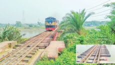 ঝুঁকিতে অর্ধেক রেললাইন