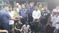 লাকসামে অস্ত্রসহ তিন কিশোর আটক