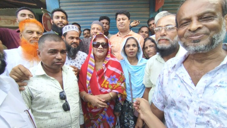 নলছিটিতে বিএনপি’র পক্ষে গণসংযোগ করেন ইসরাত সুলতানা ইলেন ভুট্টো