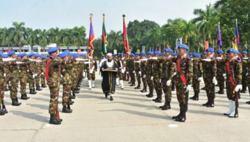 বাংলাদেশ সেনাবাহিনীর ইঞ্জিনিয়ার্স ও সিগন্যালস্ কোরের রিক্রুট ব্যাচ-২০২৫ এর সেনাবাহিনী প্রধান কুচকাওয়াজ অনুষ্ঠিত