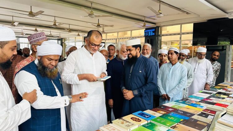 তরুণদের কাছে নবীজির অনুকরণীয় জীবন তুলে ধরার আহ্বান বাণিজ্য উপদেষ্টার