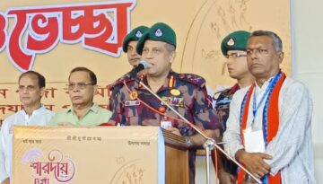 রাজধানীর ঢাকেশ্বরী ও রমনা কালী মন্দিরে বিজিবি মহাপরিচালকের পরিদর্শন