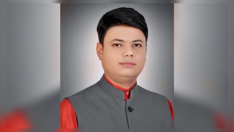 মানবসেবায় আন্তর্জাতিক মানবাধিকার অ্যাওয়ার্ড অর্জন করলেন আহাদ আহমেদ