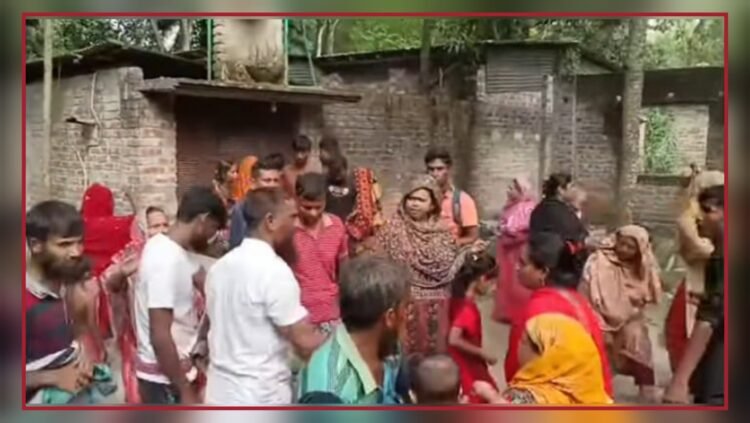 বদলগাছীতে প্রবাসীর বাড়িতে কিশোর গ্যাং-এর হামলা: অন্তত দুই আহত