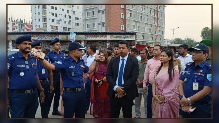 নারায়ণগঞ্জের সাইনবোর্ডে অপরাধ দমনে পুলিশের নতুন উদ্যোগ