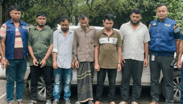 ধামরাইয়ে ডাকাত দলের ৫ সদস্য গ্রেপ্তার, প্রাইভেটকার জব্দ