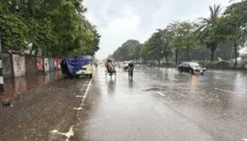 ঢাকায় বৃষ্টি বা বজ্রবৃষ্টির আভাস, তাপমাত্রা কিছুটা কমতে পারে