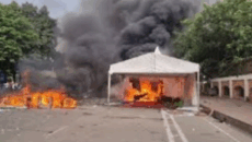 সনদ স্বাক্ষরের প্রাক্কালে সহিংসতা, ৯০০ জনের নামে মামলা