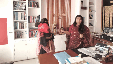 নলছিটিতে অসহায় পরিবারের পাশে উপজেলা প্রশাসন