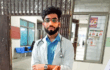 হাত-পায়ের তালু ঘামা: কারণ, সমস্যা ও কার্যকর প্রতিকার