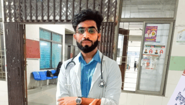 হাত-পায়ের তালু ঘামা: কারণ, সমস্যা ও কার্যকর প্রতিকার