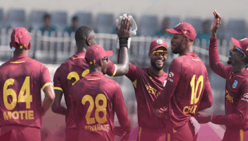 স্পিনের জাদুতে রেকর্ডবুক বদলে দিল ওয়েস্ট ইন্ডিজ
