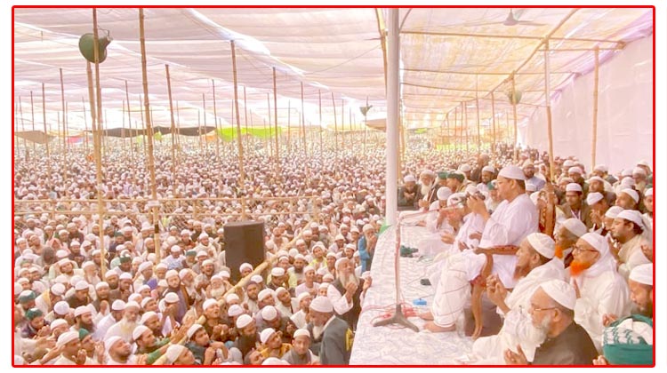 আখেরি মোনাজাতে শেষ হলো চরমোনাই মাহফিল