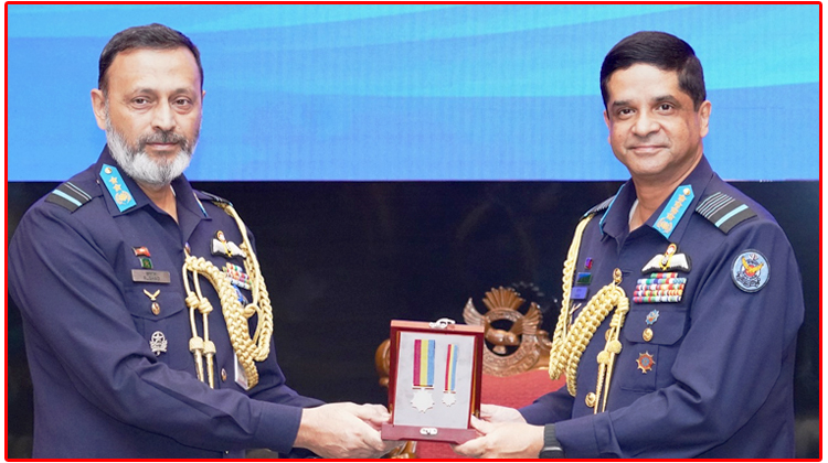 বাংলাদেশ বিমান বাহিনীর শান্তিকালীন পদক প্রদান অনুষ্ঠিত