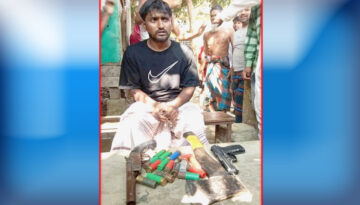 গজারিয়ায় অস্ত্রসহ যুবক আটক, গ্রামবাসী পুলিশের হাতে সোপর্দ