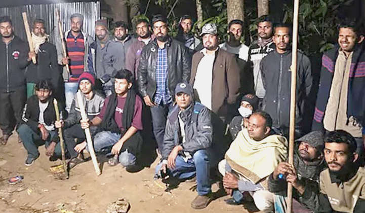 ডাকাত-আতঙ্কে মিরসরাই, রাতভর পাহারা দিচ্ছেন বাসিন্দারা