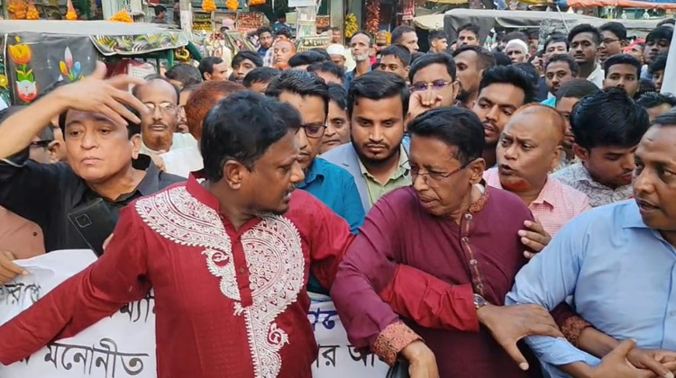 নবীনগরে নেতা-কর্মীদের উৎসবমুখর মিছিল, মান্নানের পক্ষে 