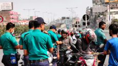 লকডাউন’ ঘিরে ঢাকা-চট্টগ্রাম মহাসড়কে কড়া নজরদারি, তল্লাশি ও গণপরিবহন সংকট