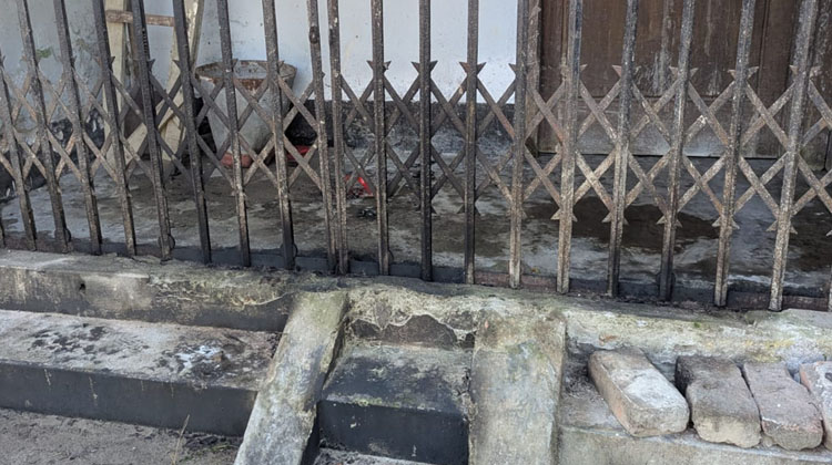 গ্রামীণ ব্যাংক শাখায় অগ্নিসংযোগের চেষ্টা ব্যর্থ