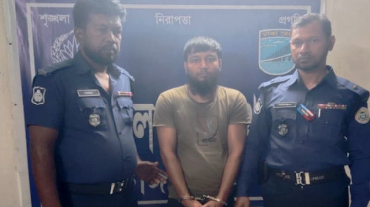 নলছিটিতে চার মামলার পলাতক আসামি গ্রেপ্তার