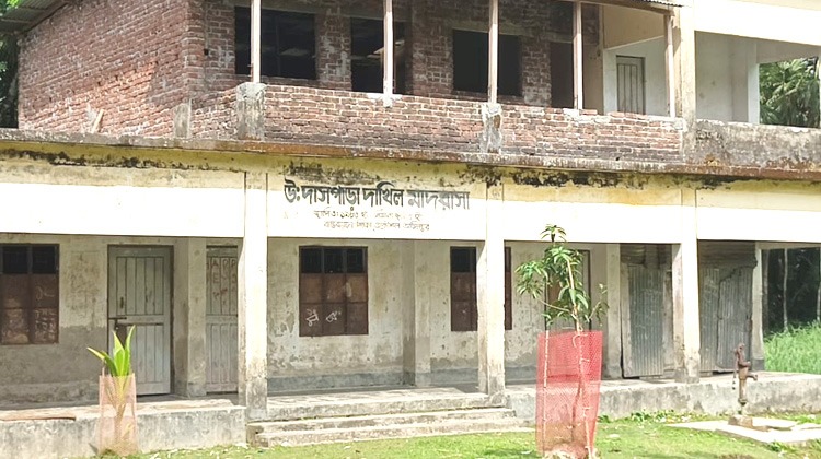 জামায়াত নেতার অনুষ্ঠানে যোগ দিতে বাউফলে একাধিক মাদ্রাসায় আগেভাগে ছুটি