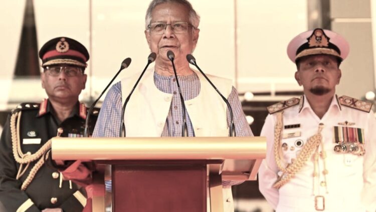 নির্বাচনে সশস্ত্র বাহিনীকে পেশাদার থাকার নির্দেশ প্রধান উপদেষ্টার