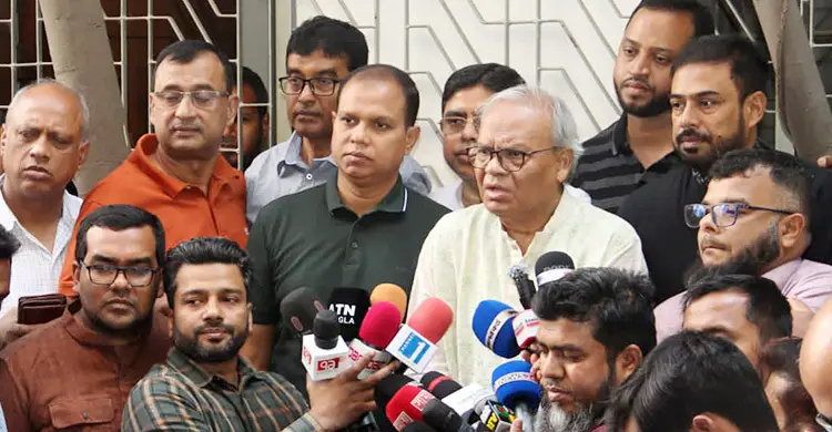 বিএনপি সরকারের কাছে জানতে চাইলেন গণভোটে ‘না’ বলার সুযোগ কোথায়