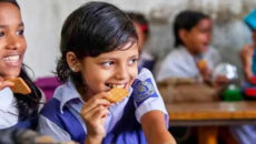 সারাদেশে সরকারি প্রাথমিক বিদ্যালয়ে স্কুল ফিডিং কর্মসূচি শুরু আজ