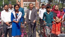 মাগুরায় অস্বচ্ছল শিক্ষার্থীদের মাঝে বাইসাইকেল ও শিক্ষা সহায়তা সামগ্রী বিতরণ