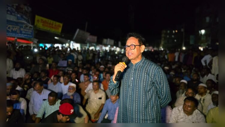 কচুয়ায় বড় পর্দায় প্রদর্শিত হলো তারেক রহমানের ঐতিহাসিক সাক্ষাতকার