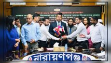 মাত্র ১১২ টাকায় সরকারি চাকরি: স্বচ্ছ নিয়োগে দেশজুড়ে প্রশংসায় নারায়ণগঞ্জের ডিসি জাহিদুল ইসলাম