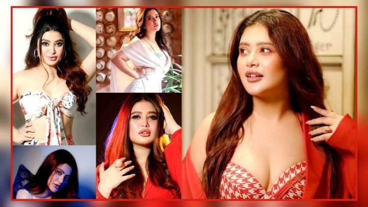 বোল্ড লুকে সোশ্যাল মিডিয়ায় তোলপাড় এনা সাহা