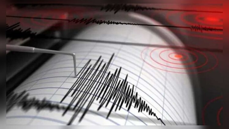 বিল্ডিং অ্যাক্ট না মেনে ভবন তৈরি: ঢাকায় ৭৪ শতাংশ ঝুঁকিপূর্ণ ভবন, সামনে ভয়াবহ বিপর্যয়ের শঙ্কা