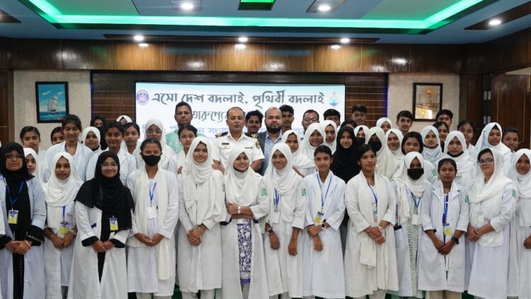 তারুণ্যের উৎসব–২০২৫ জনসচেতনতামূলক কর্মসূচি আয়োজন করল কোস্ট গার্ড