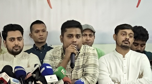 আ. লীগ এখন অপ্রাসঙ্গিক রাজনৈতিক শক্তি: হাসনাত আব্দুল্লাহ