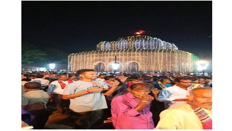 দিনাজপুরের কাহারোলে কান্তজিউ মন্দিরে শুরু হলো মাসব্যাপী রাস মেলা