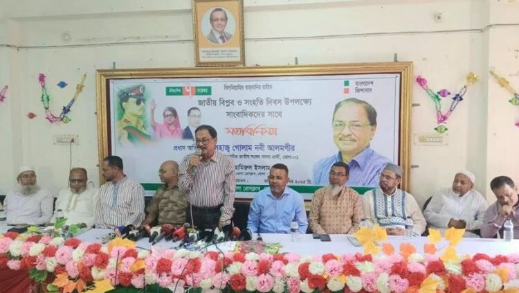 ভোলায় জাতীয় বিপ্লব ও সংহতি দিবস পালিত, সাংবাদিকদের সঙ্গে বিএনপি প্রার্থীর মতবিনিময় সভা