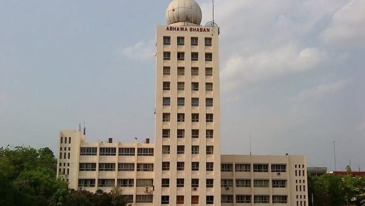 সারাদেশে আংশিক মেঘলা আকাশ, তাপমাত্রা সামান্য কমতে পারে