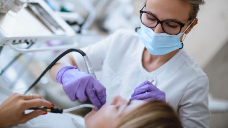 ২০৩৪ সালের মধ্যে দাঁতের ফিলিংয়ে পারদ বন্ধের চুক্তি