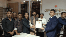 নারায়ণগঞ্জবাসীর হৃদয় জয় করে বিদায় নিলেন ডিসি জাহিদুল ইসলাম মিঞা