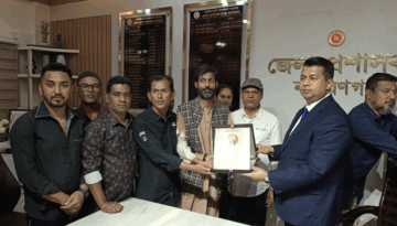 নারায়ণগঞ্জবাসীর হৃদয় জয় করে বিদায় নিলেন ডিসি জাহিদুল ইসলাম মিঞা