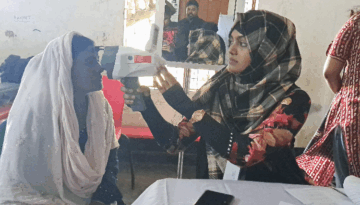 নড়াইলে মানবিক উদ্যোগ: একদিনে ১৪শ’ রোগী পেলেন ফ্রি চিকিৎসা