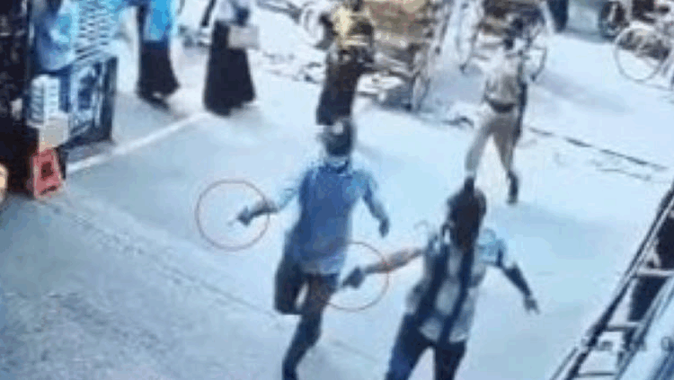 রাজধানীর সূত্রাপুরে দিনের আলোয় দুর্বৃত্তের গুলিতে নিহত ১